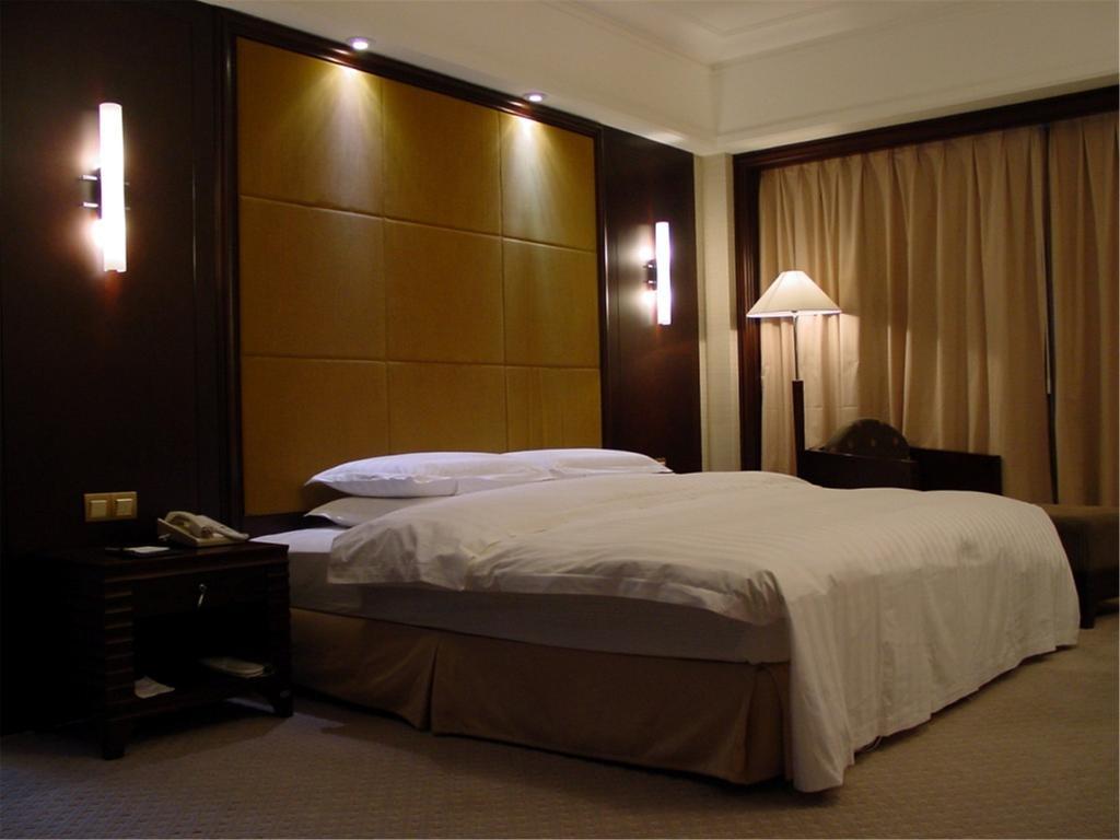 Guangzhou Hotel Peking Exterior foto