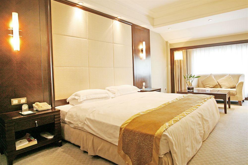Guangzhou Hotel Peking Exterior foto