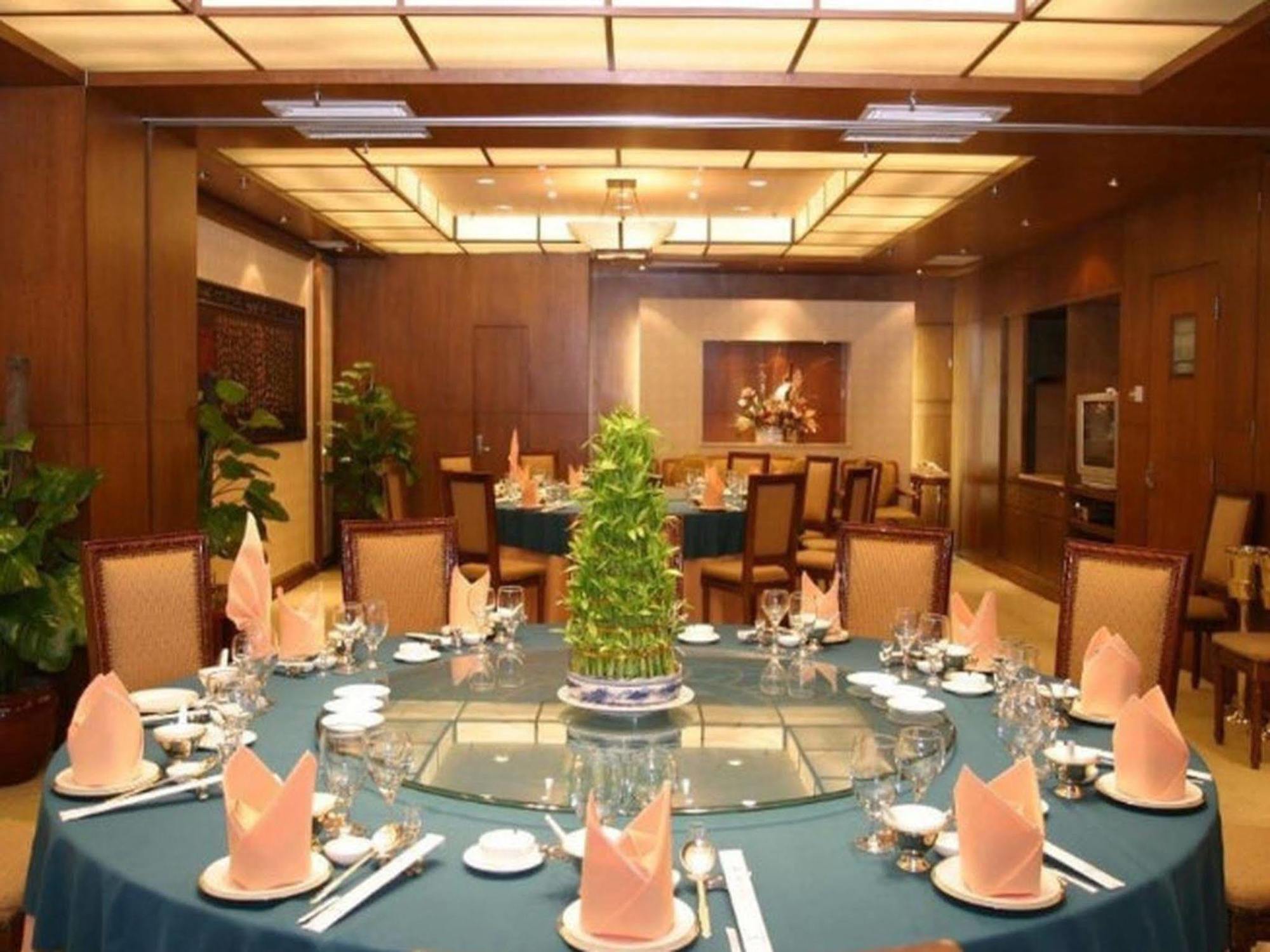Guangzhou Hotel Peking Exterior foto